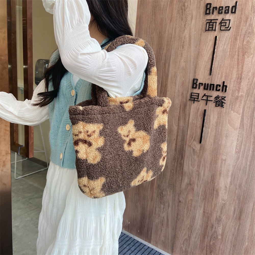 01032 Artistic retro cute plush bear handbag, casual lambskin versatile shoulder bag, bento bag Specification drawing