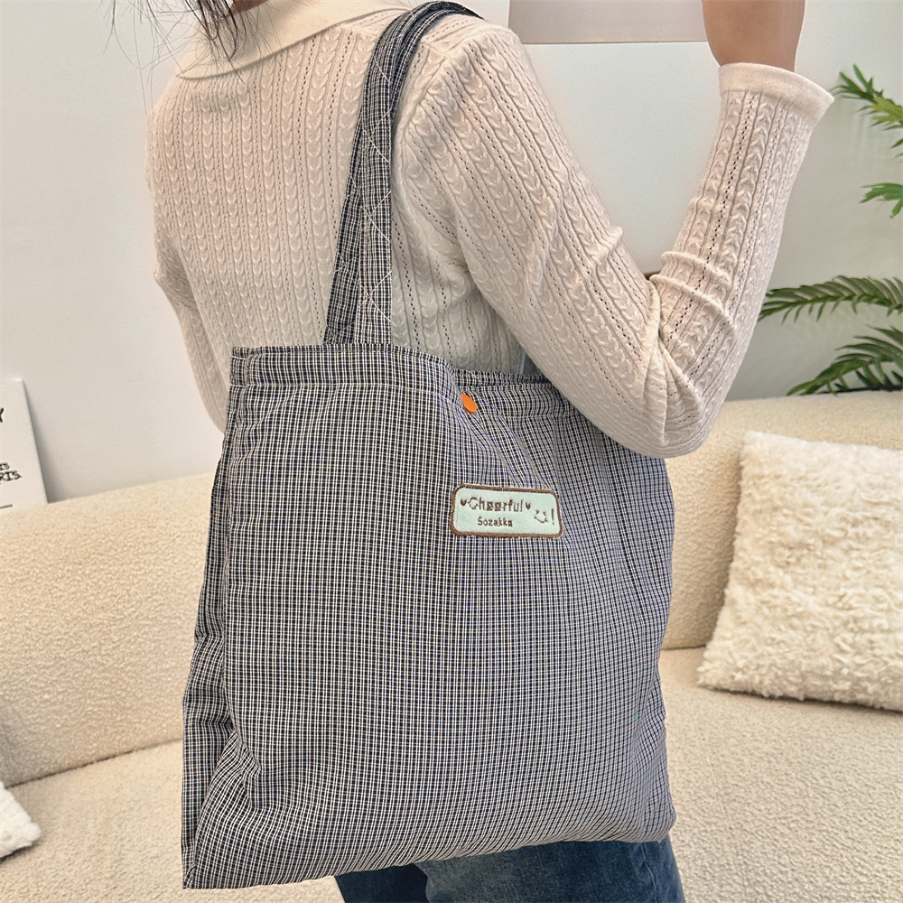 410101 Korean style laid-back double-pocket single-shoulder bag, a new autumn lightweight and casual commuting bag for classes Specification drawing