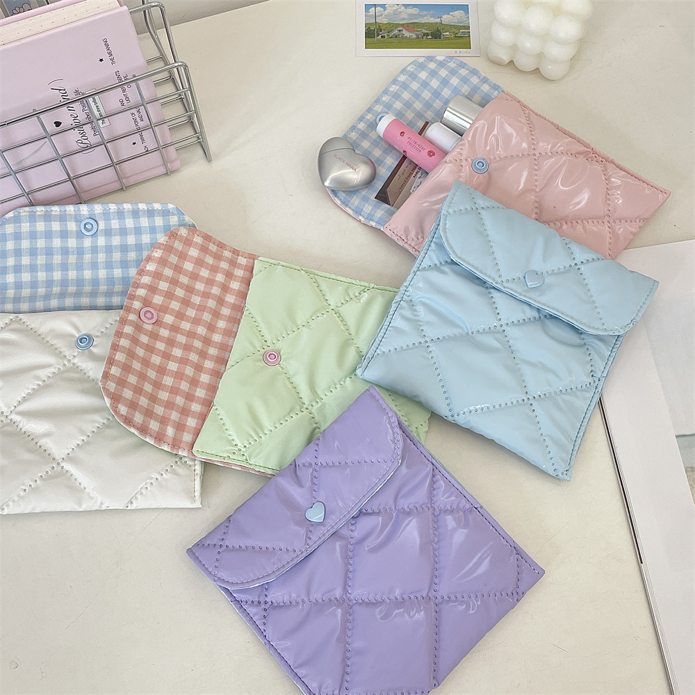 5382 ins Sanitary Kit Storage Bag for female Students, portable sanitary Napkins, Menstrual kit, loose change, Sanitary napkins Storage full figure