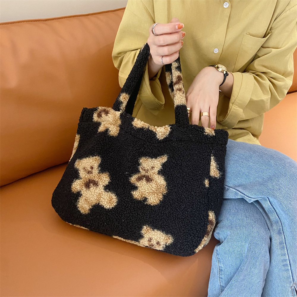 01032 Artistic retro cute plush bear handbag, casual lambskin versatile shoulder bag, bento bag full figure