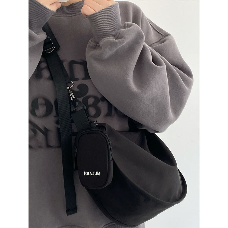 Japanese-style casual dumpling bags, sporty crossbody bags, large-capacity canvas bags for women, single-shoulder commuting bags for students to class, trendy full figure