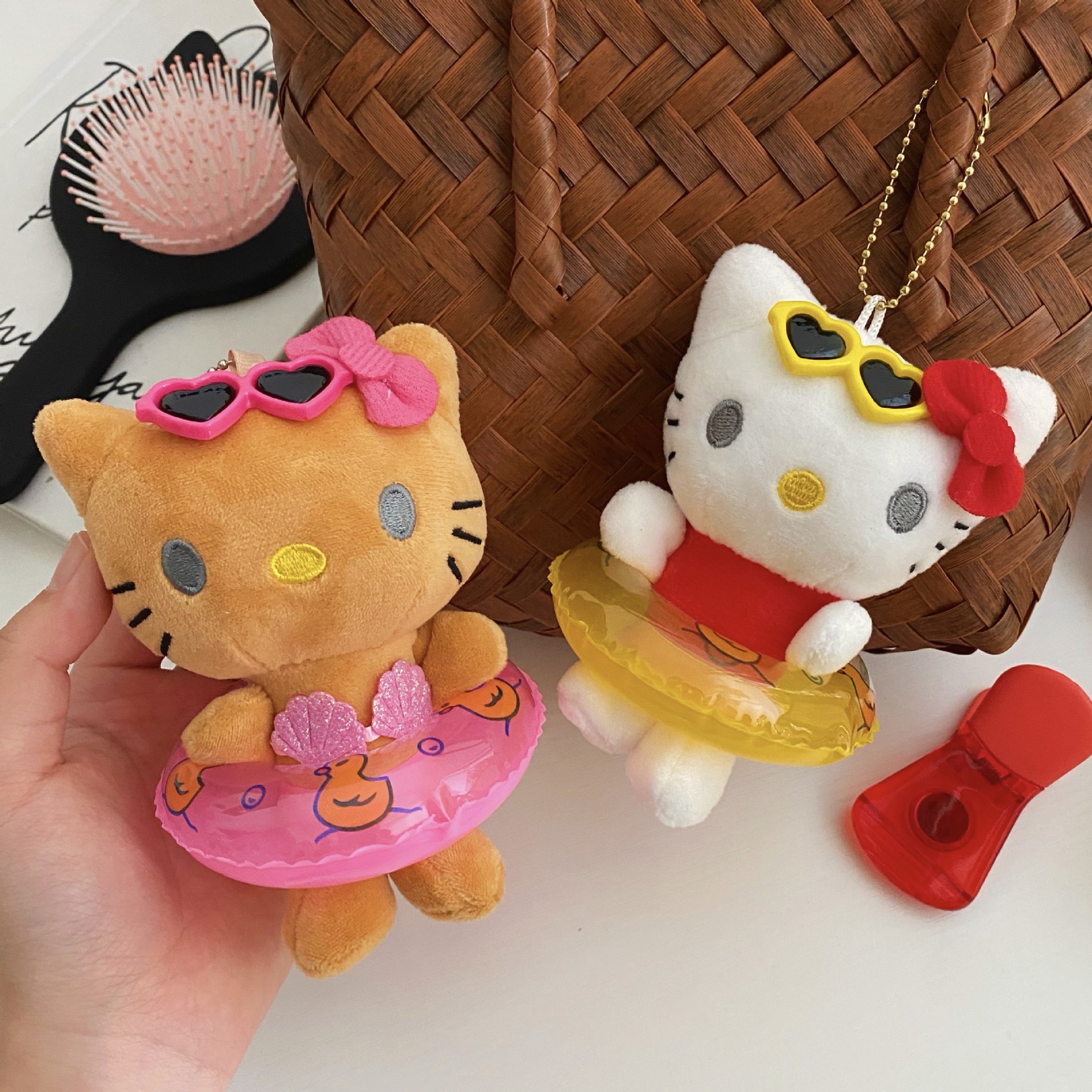 Swimming ring, cat trinket, plush toy, bag, hanging decoration, cute summer swimming ring doll, cartoon keychain for girls Item Picture