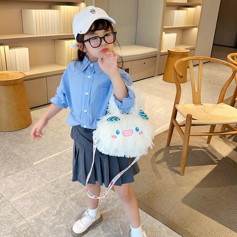 2024 New style of cute Korean plush single-shoulder crossbody bag with a girlish heart and cartoon monsters. Children's crossbody bag details Picture