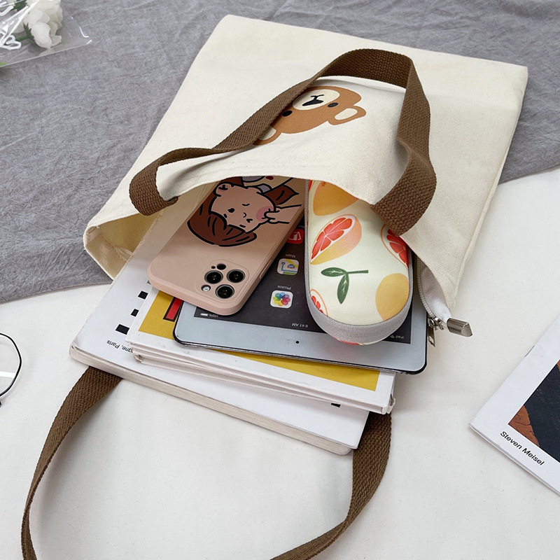 The 2022 new trendy women's canvas bag, a retro and cute student ulzzang canvas bag for women details Picture