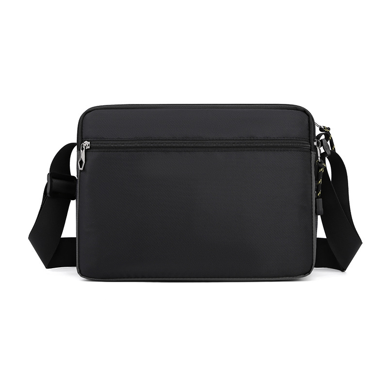 New cross-border men's crossbody bag, outdoor sports single-shoulder bag, fashionable and casual men's bag, simple business briefcase Application Scenario