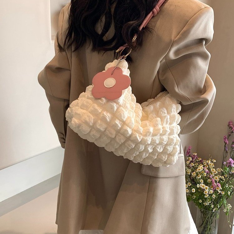 Bubble Flower hand-held cylindrical bag for Girls 2024 New style Japanese and Korean girl texture single-shoulder hand-held bento bag shopping bag Specification drawing