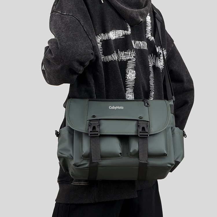 2025 New men's large-capacity single-shoulder bag, Korean-style casual business crossbody bag, leather film water-resistant New Year bag span full figure