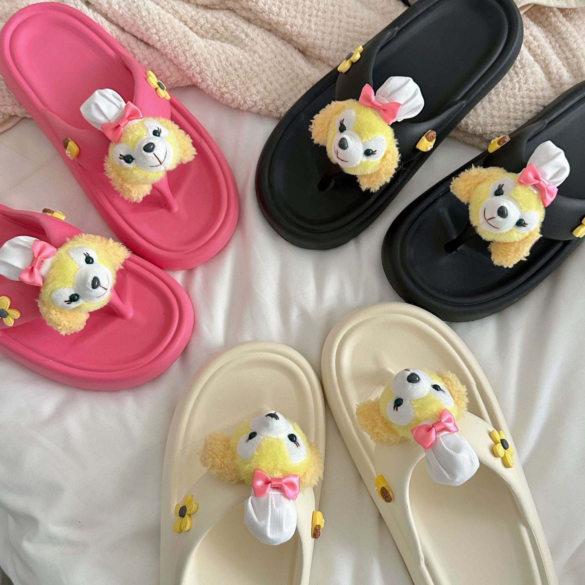 Cartoon chef dog flip-flops, summer beach flip-flops, comfortable flat and versatile slippers for home and travel Specification drawing
