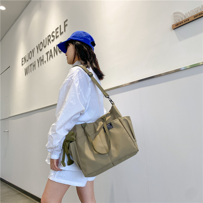 Large-capacity bags, waterproof canvas bags for women, large crossbody bags for women, Korean-style casual college students, hand-held mommy bags for class full figure