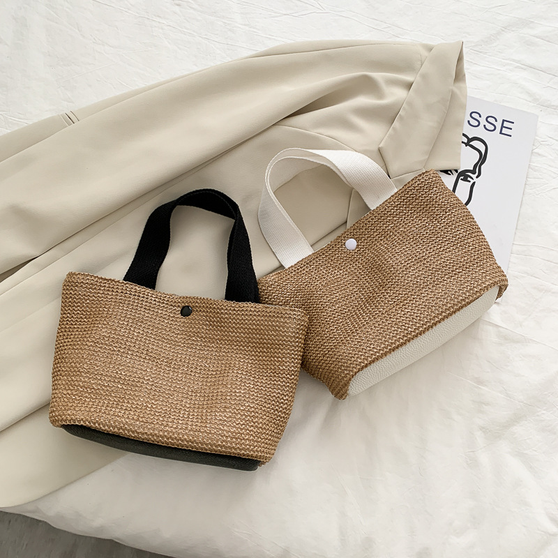 ins2020 New trendy summer beach vacation fashion woven bag, retro handbag, straw woven bag for women full figure