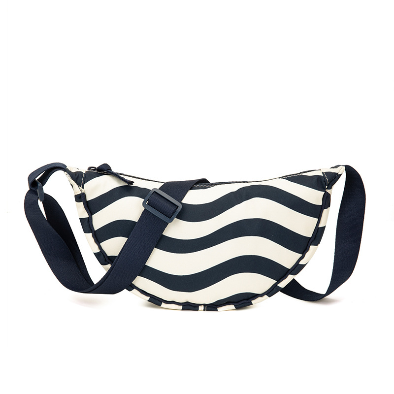 Fashionable and casual women's crossbody bag, new single-shoulder bag, high-end printed dumpling bag, women's crossbody bag, versatile small cloth bag Item Picture