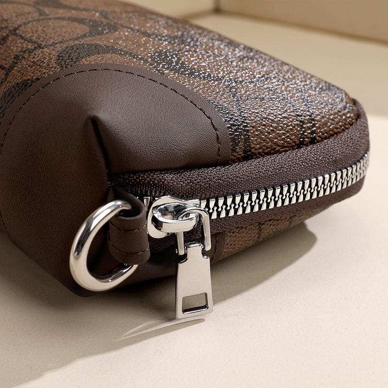 The new hand-held wallet for women is a long, simple, large-capacity zipper shell bag and a hand-held bag for mom. It can hold a mobile phone details Picture