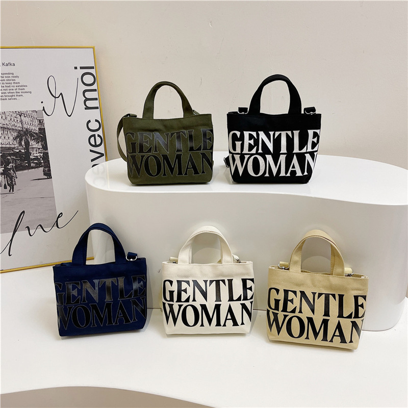 In 2024, the super popular canvas bags for women this year are classic letter-themed single-shoulder bags and trendy casual large-capacity crossbody bags full figure