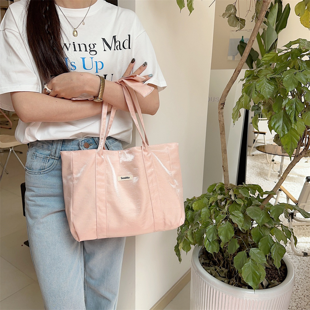44111 Cream bow single-shoulder crossbody bag for Girls 2024, a gentle and girlish handbag and underarm bag details Picture