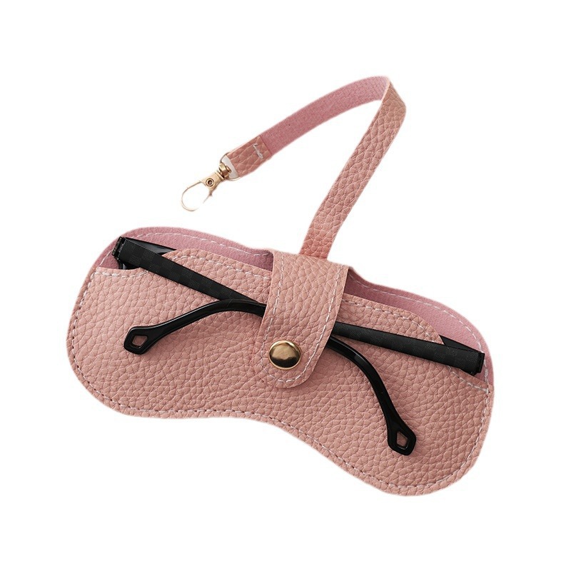 New best-selling wholesale vintage sunglasses bag, portable buckle glasses case, fashionable and simple glasses storage bag Application Scenario