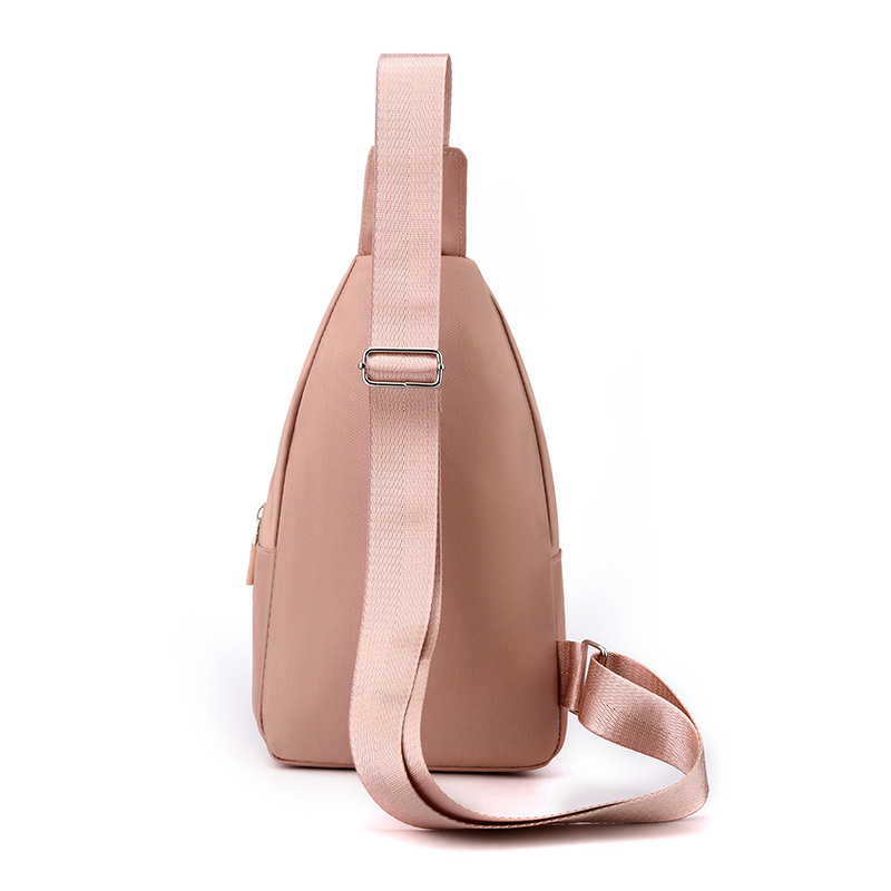 Cross-border simple travel fashion chest bag for women, Oxford fabric waterproof travel crossbody bag, lightweight and large-capacity chest bag Item Picture