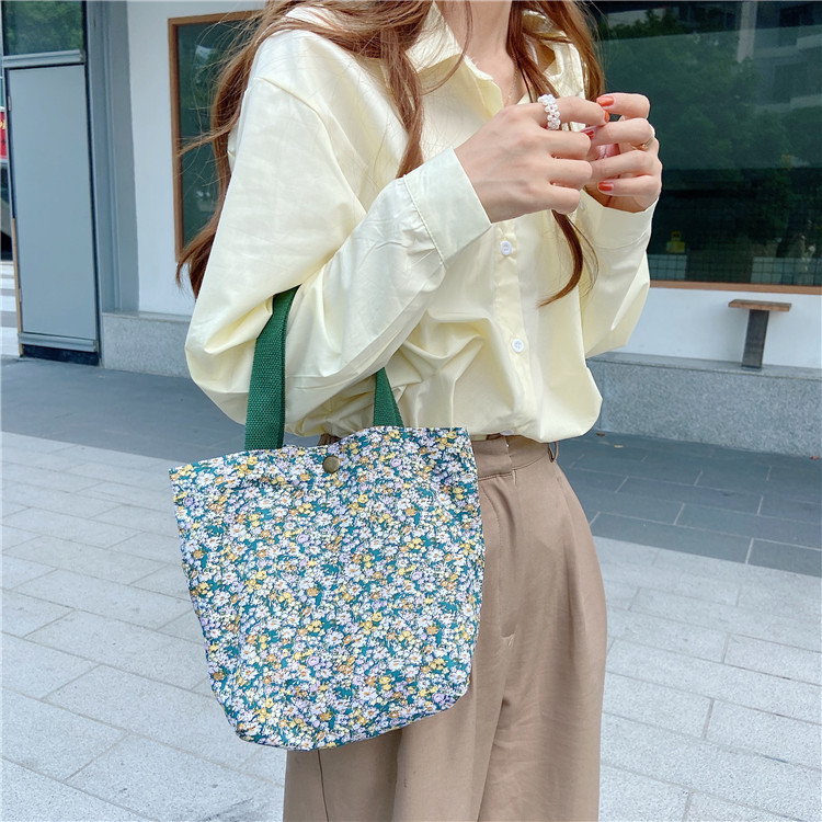 0561 Artistic New Style, fresh and elegant Fairy hand-held mini bento Bag, Casual Ladies' small hand handbag Supply Application Scenario
