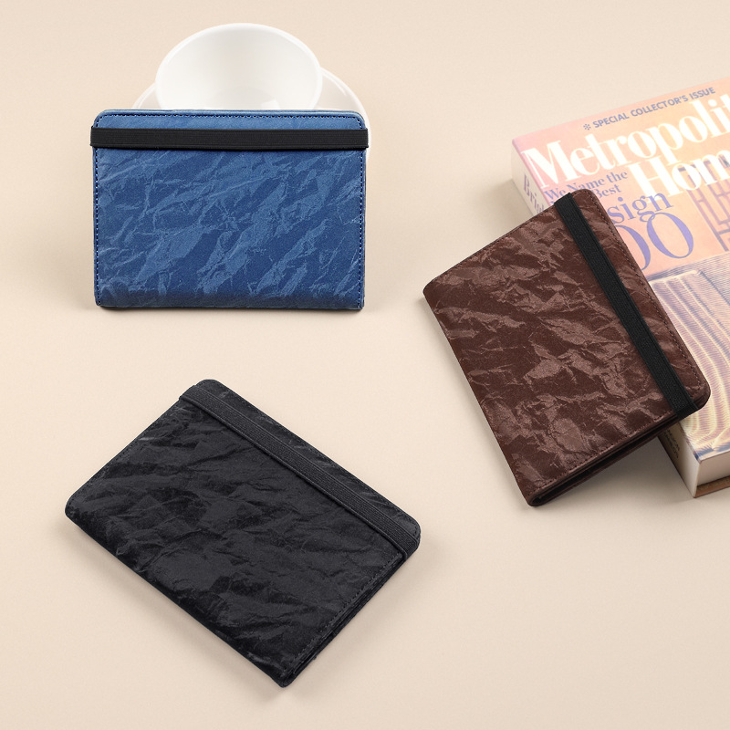 The new business travel passport package includes an RFID passport holder for departure and boarding. This set of air ticket ID holders comes with a passport full figure