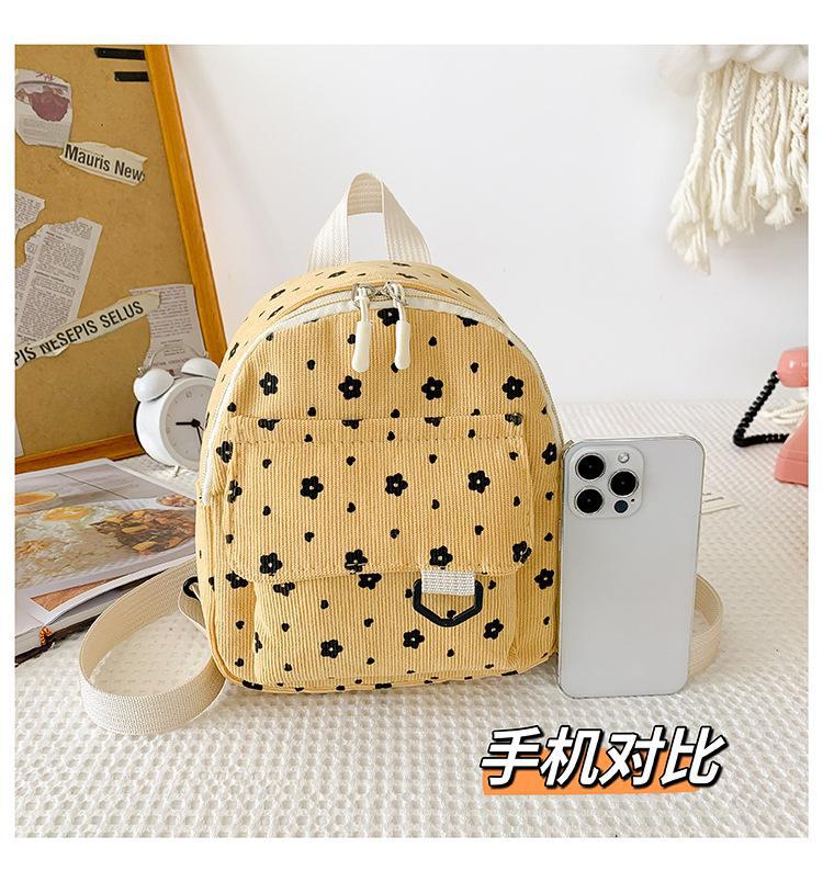 The 2024 backpack features a Japanese-style, fresh and girlish casual multi-purpose single-shoulder bag and a Korean-style, fashionable and retro crossbody bag Specification drawing