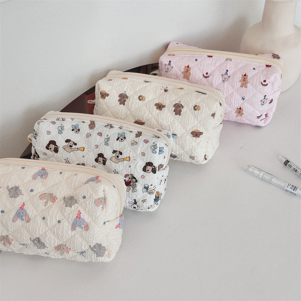 31291 High appearance level, cute quilted, large capacity pen case, portable storage bag, student storage zipper stationery pen case full figure