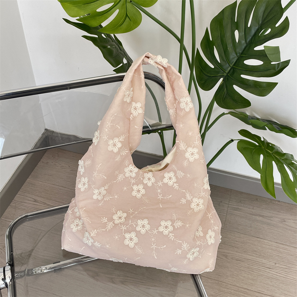 54212 New embroidered artistic and fresh fairy fabric bag, single-shoulder handbag, large-capacity commuting vest bag details Picture