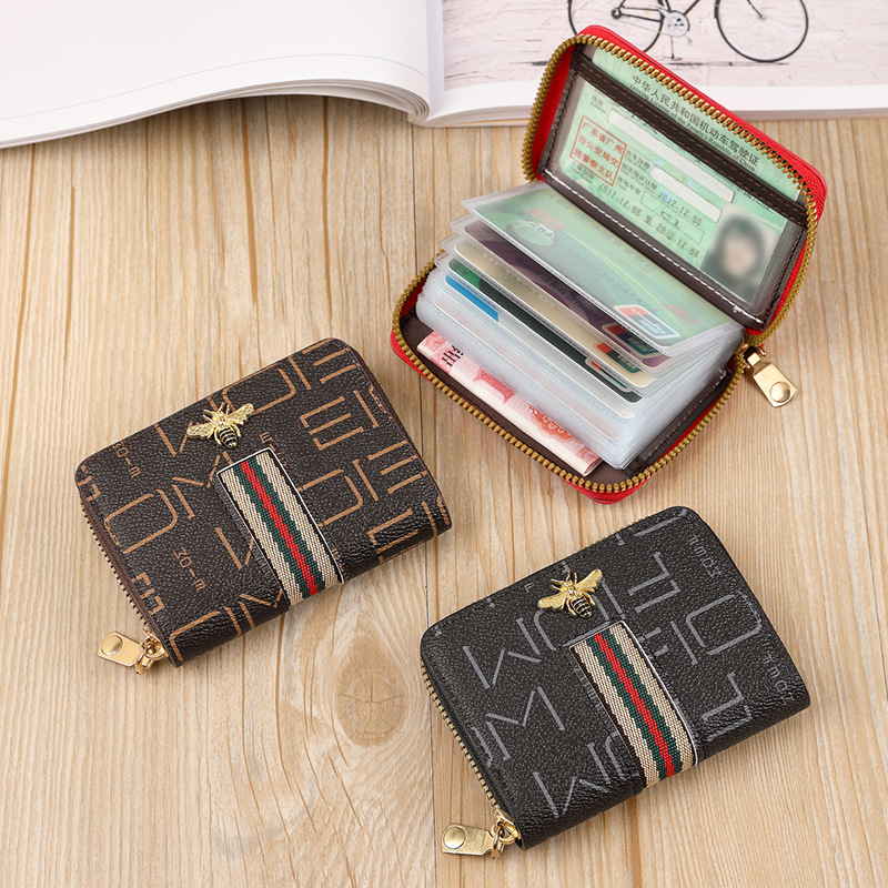 Female anti-demagnetization and anti-theft card holder, small and exquisite, large-capacity multi-card position ID card case full figure