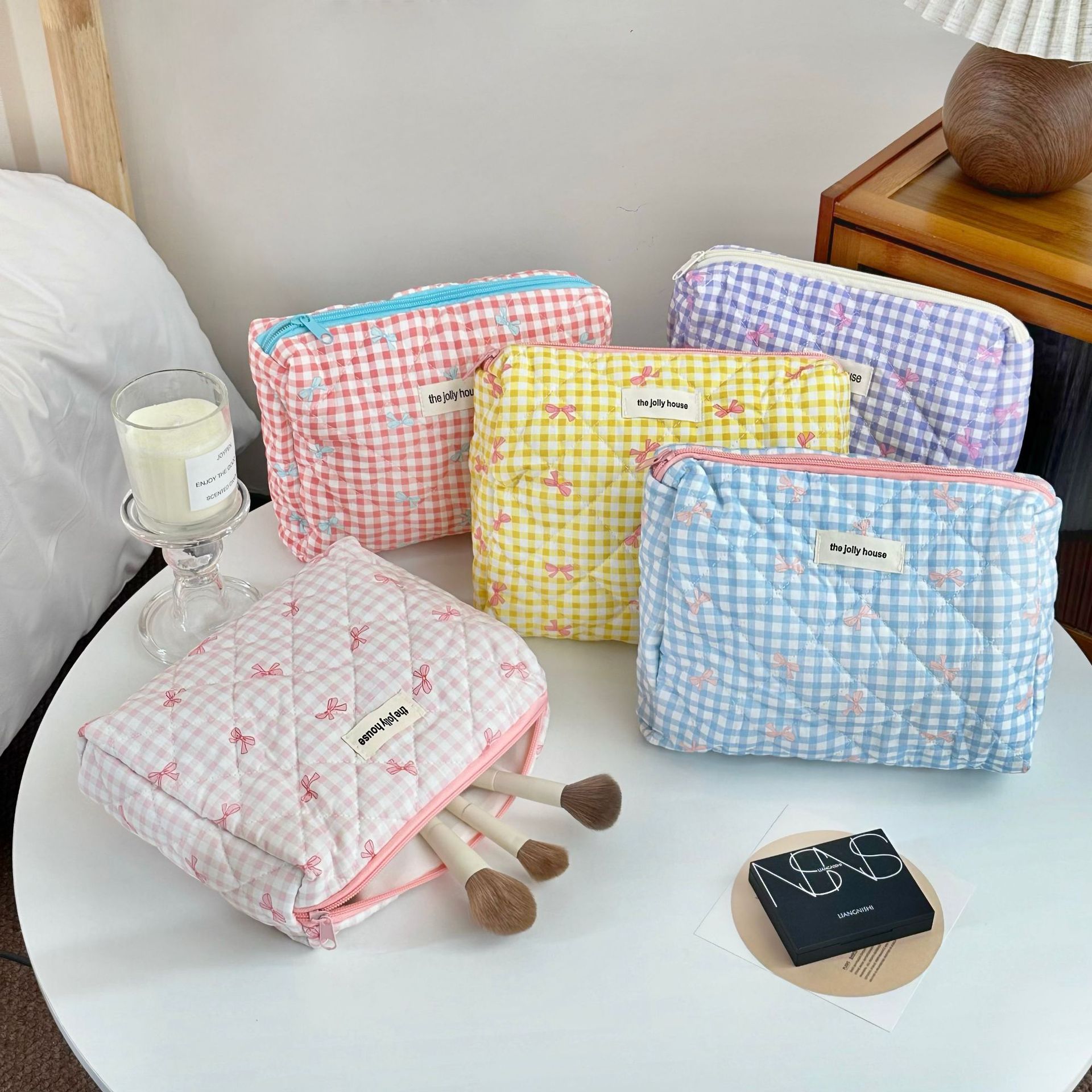 ins checkered bow makeup bag for women, large-capacity portable travel skincare storage bag, toiletry bag full figure