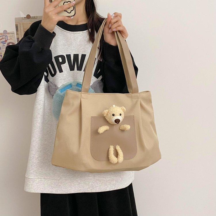 Japanese-style casual large-capacity nylon single-shoulder bear girls' bag, new autumn and winter crossbody bag, cute girl tote bag undefined