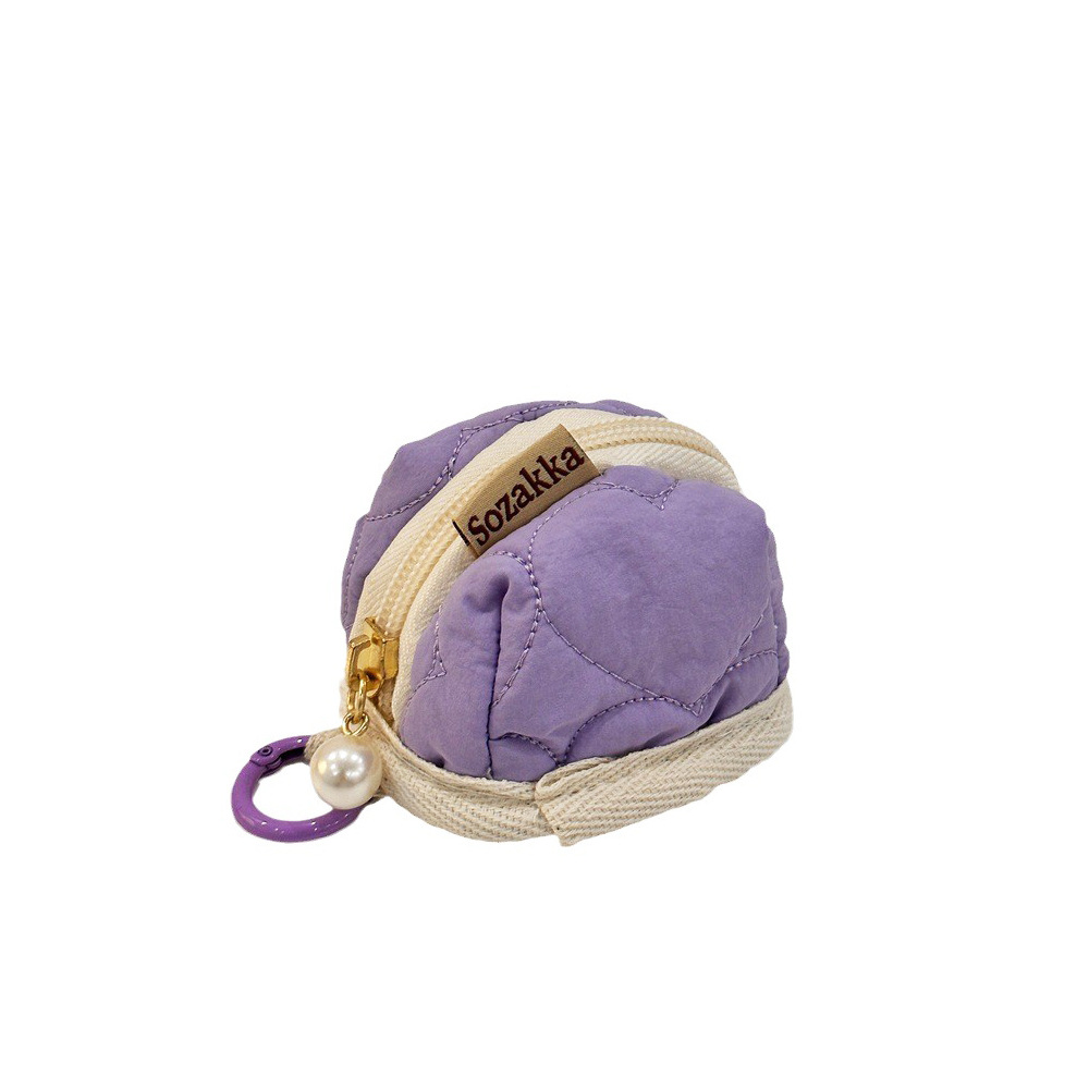 39182 Simple, heart-shaped, cute and soft, suitable airpods case, earphone case, portable small bag Item Picture
