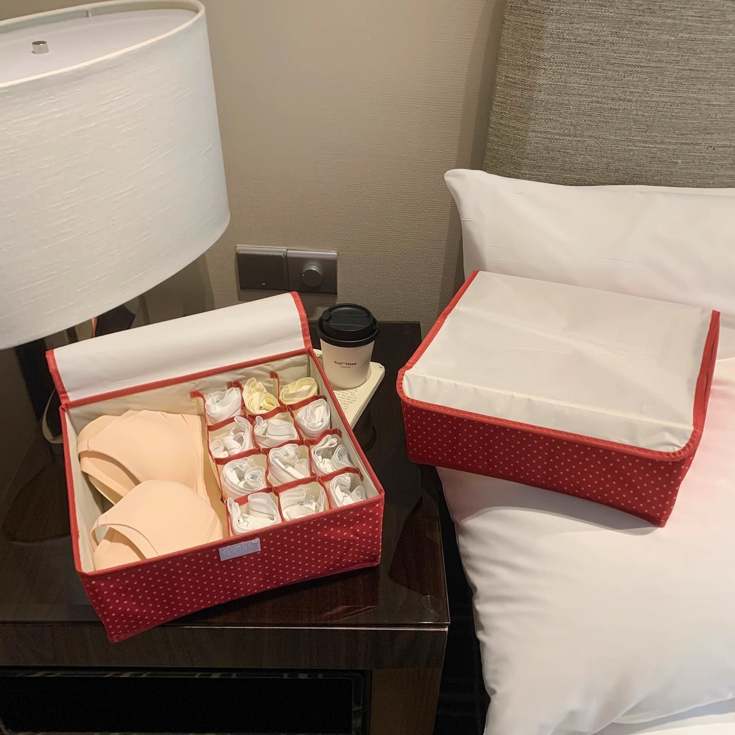 Fabric underwear storage box, bedroom wardrobe with cover dust-proof box, multi-compartment storage box for girls' dormitory clothes organization box details Picture