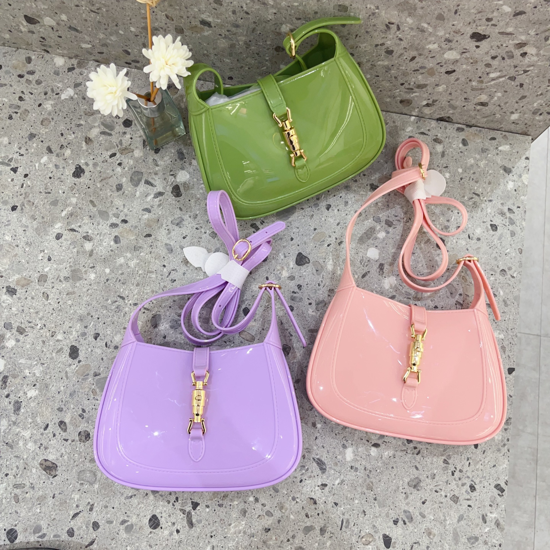 2025 New PVC single-shoulder women's small bag, candy-colored hand-carry crossbody trendy and fashionable casual lock bag Specification drawing