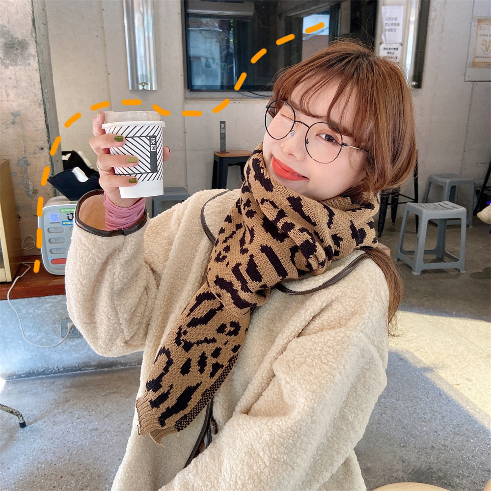 011281 New knitted leopard print knitted scarf for women, warm and windproof, versatile for cycling, Korean-style scarf shawl Item Picture
