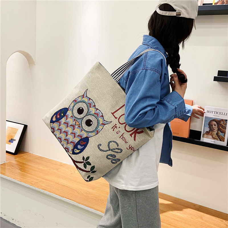 Cross-border 2025 Spring Fashion Illustration Tote bag, Artistic and retro shoulder bag, underarm bag, Single-sided embroidered bag for women Specification drawing