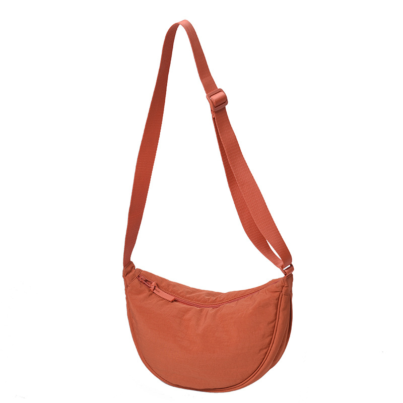 New crossbody bag, women's dumpling bag, nylon simple single-shoulder bag, niche design, trendy women's underarm bag Application Scenario