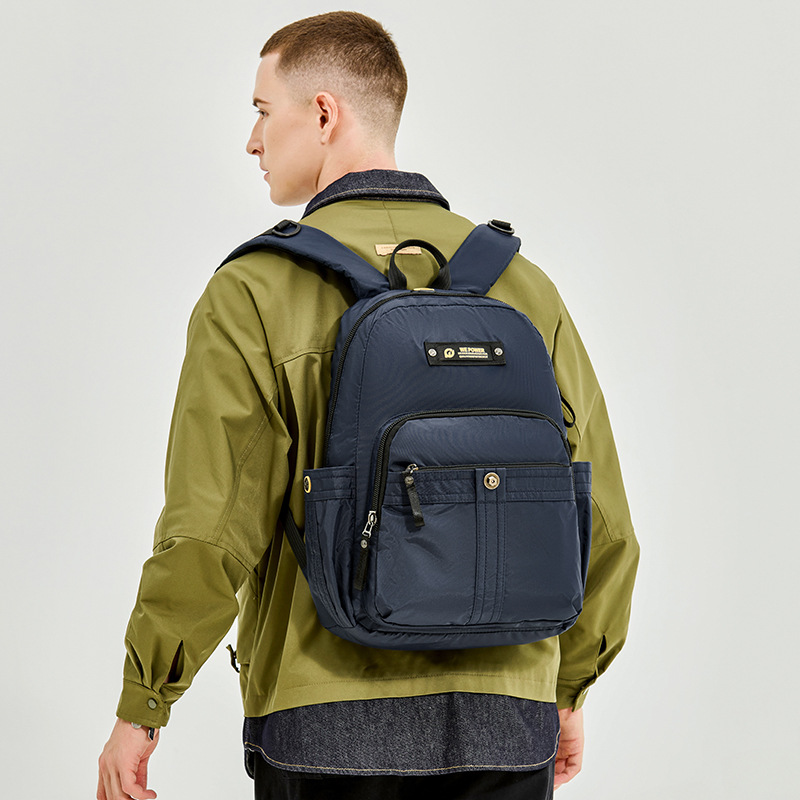WEPOWER's new backpack is a waterproof student bag that is soft, lightweight and has a large capacity for travel Specification drawing