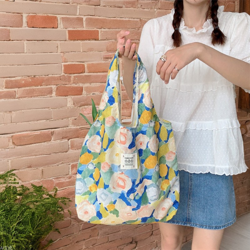 35204 Summer Korean version Instagram retro oil painting flower canvas bag Fairy single-shoulder hand-carry large capacity vest bag full figure