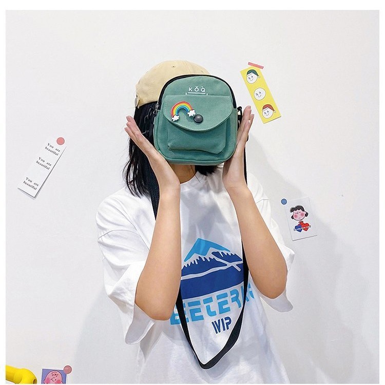 Cute and simple small bag, 2024 new trendy and versatile canvas crossbody bag, Korean-style casual single-shoulder small square bag for women Application Scenario
