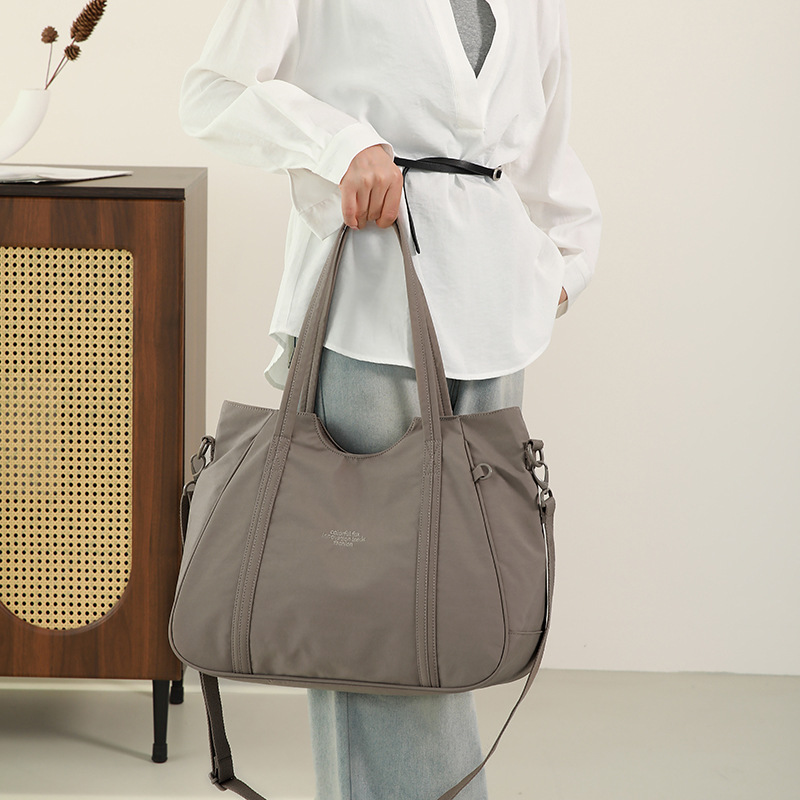 Colorful Fox 2025 New casual and versatile single-shoulder crossbody bag with large capacity tote bag Specification drawing