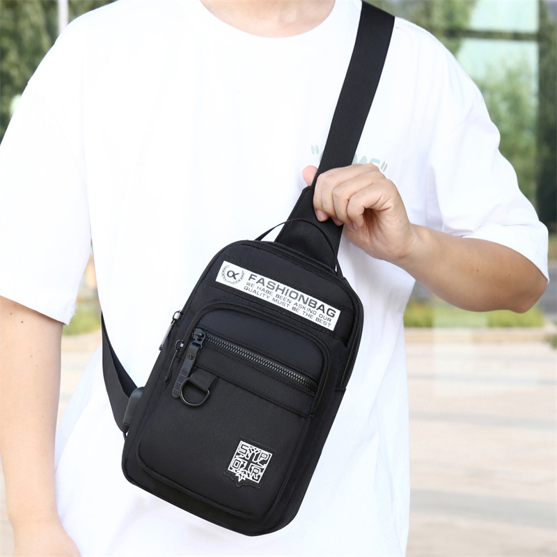 Men's single-shoulder crossbody bag for the chest, versatile and multi-functional sports and casual small cross bag, trendy and lightweight crossbody bag Application Scenario