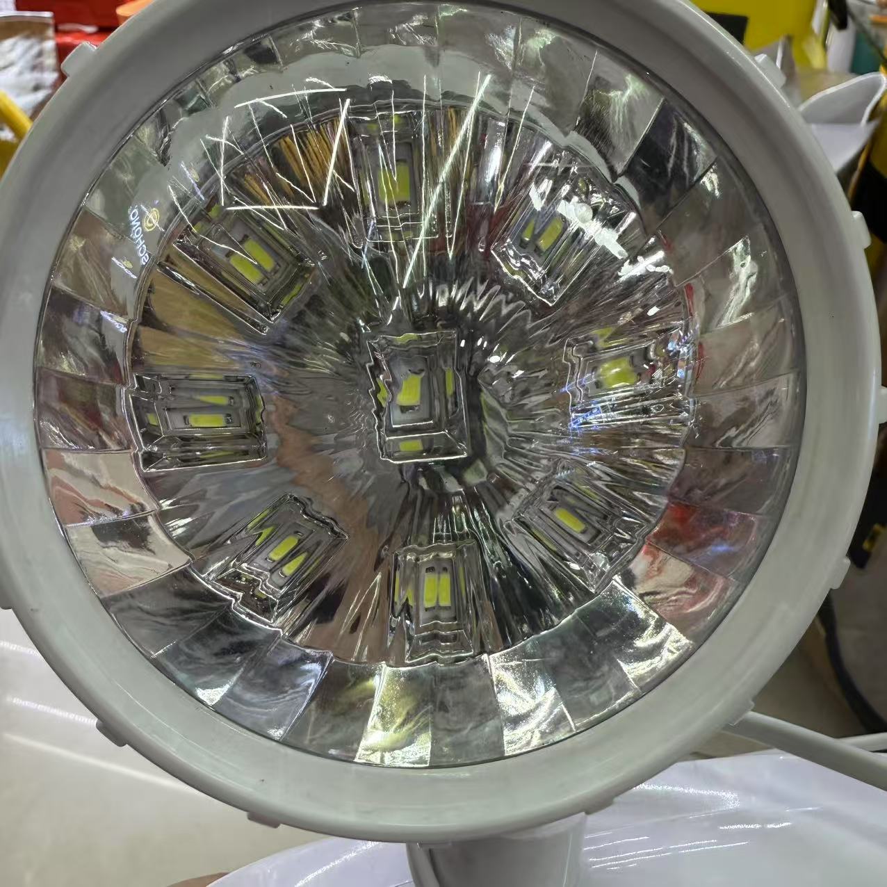 LED应急灯实物图