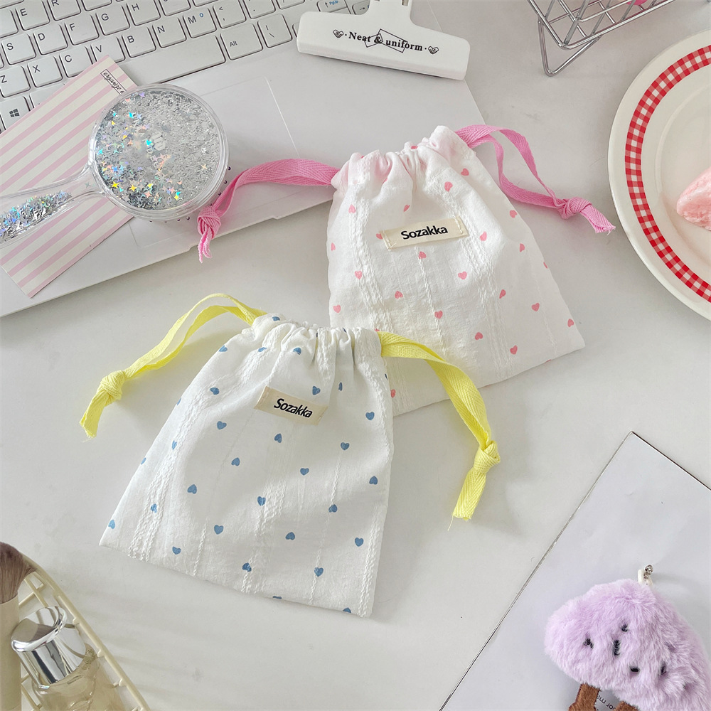 56291 InS-style cute printed heart-shaped storage bag, student sanitary napkin tidying bag, miscellaneous storage cloth bag Specification drawing
