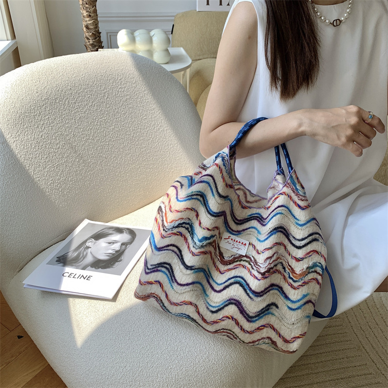 37111 Rainbow striped fabric bag, large capacity single-shoulder bag, handbag, shoulder strap, crossbody strap, pull-out, versatile single-shoulder style Item Picture