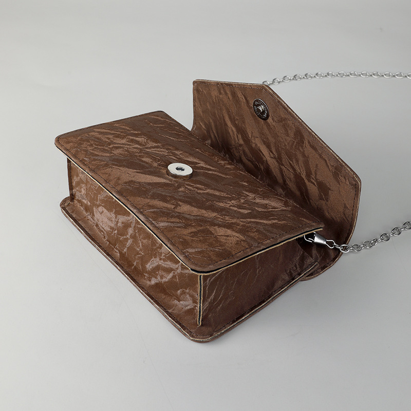 In 2024, a retro crossbody bag, a small square bag, a new women's bag, a beautiful single-shoulder bag, a casual, individual and trendy crossbody bag Specification drawing