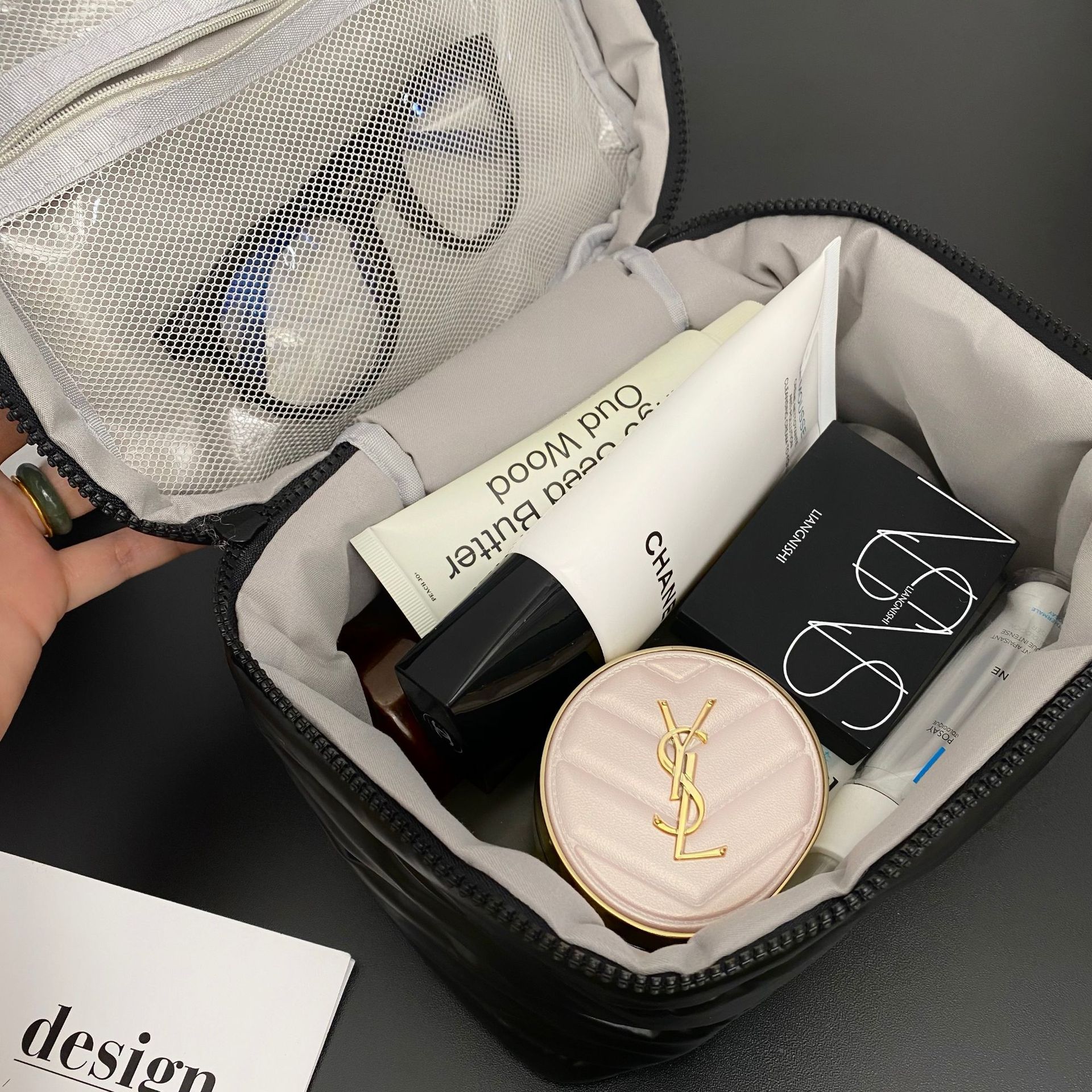 Cloud Makeup Bag for Women 2025 New large-capacity portable travel hand-held storage bag, outdoor cosmetics and toiletries bag Specification drawing