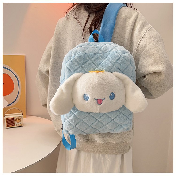 New plush toy bag, kindergarten student backpack, cute plush toy bag, personalized and beautiful bag Application Scenario