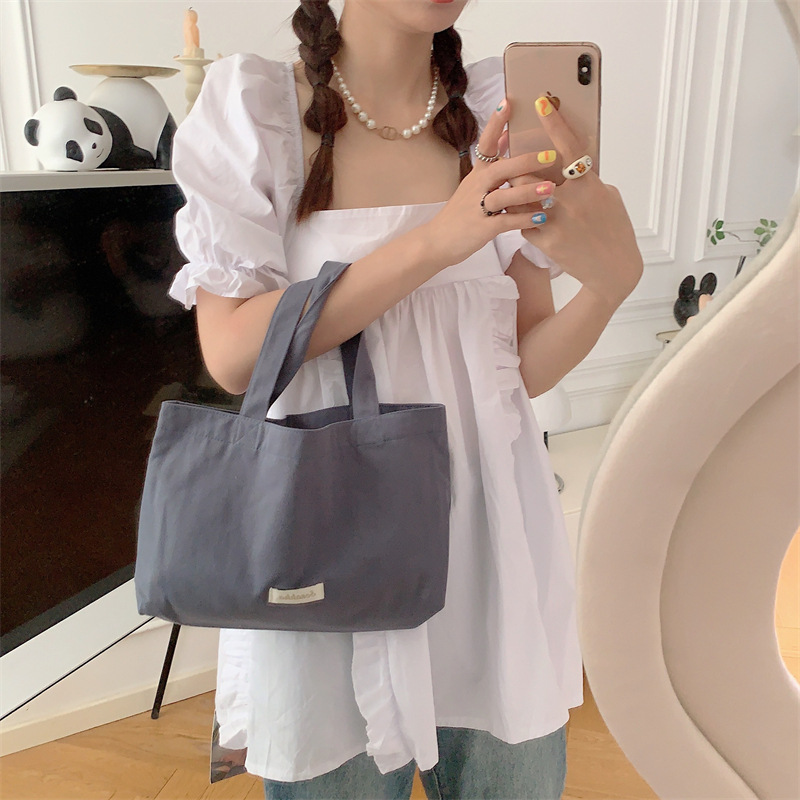 3741 canvas bag, a versatile casual handbag for women, a 2023 new Korean-style cloth bag for shopping outside Application Scenario