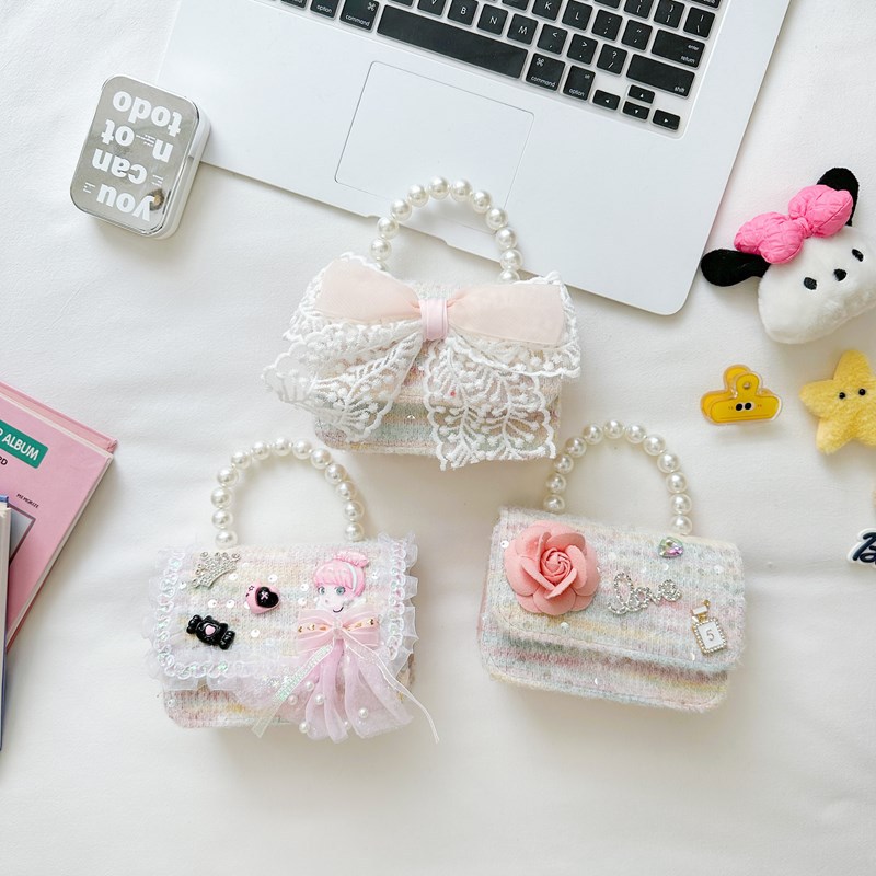 Girls' chain bag, chanel-style children's bag, rabbit mini bag, Korean-style versatile single-shoulder crossbody woolen accessory details Picture