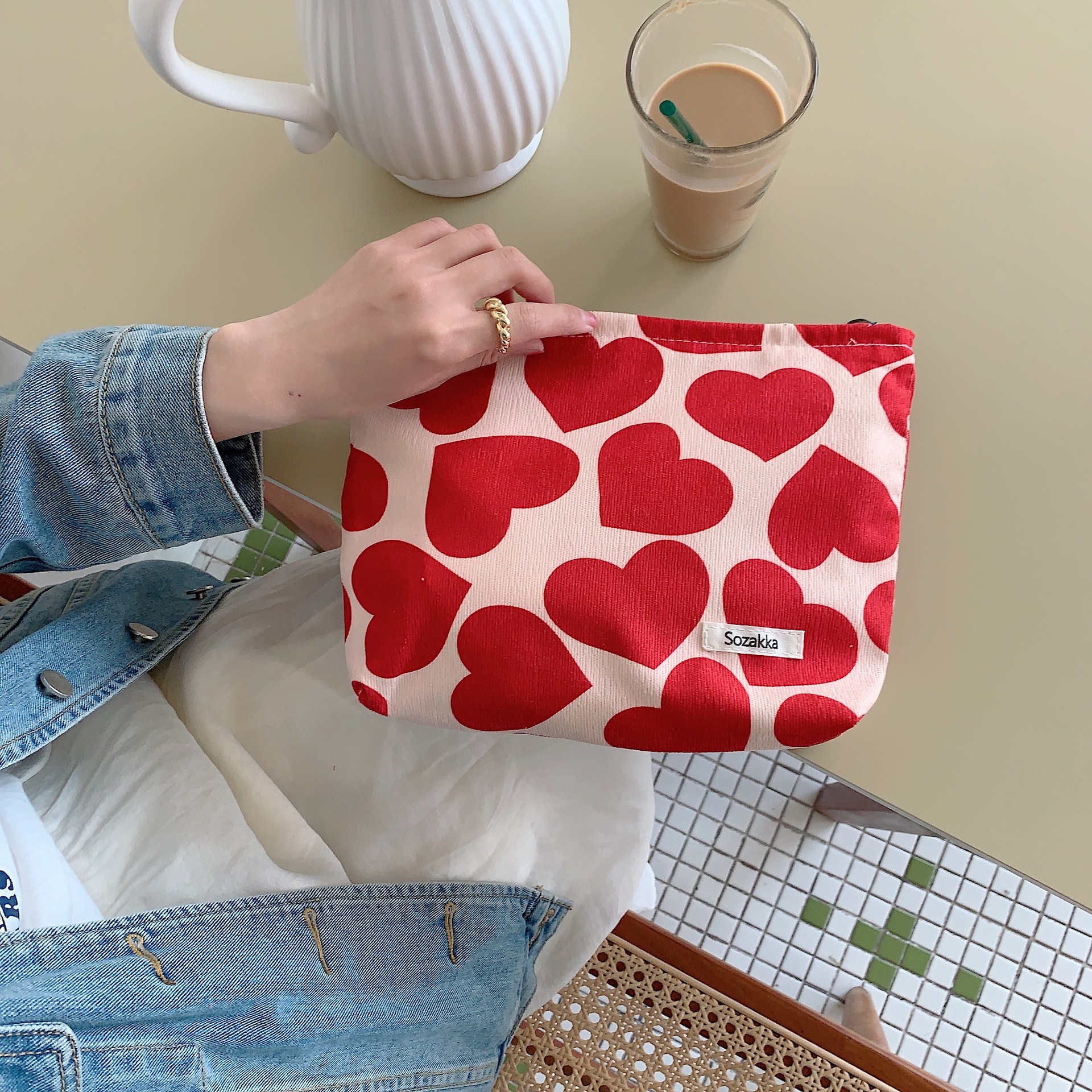 3395 corduroy retro heart-shaped makeup bag, Japanese-style storage and casual organizing bag, portable toiletry bag Specification drawing