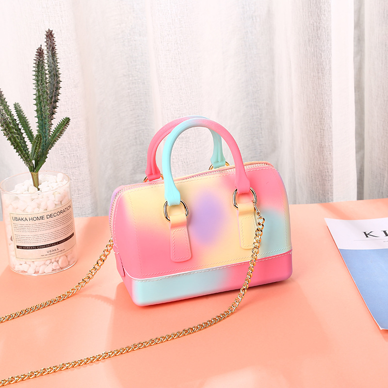 Factory wholesale best-selling bucket-shaped pillow bags, mini jelly bags, macaron single-shoulder crossbody hand-carry women's bags Application Scenario