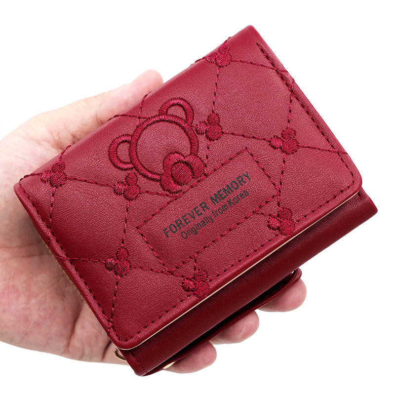 Cute embroidered short fashionable ladies' wallet, embroidered coin purse, women's 30% off bag, multi-slot large capacity bag Application Scenario